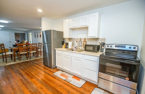 Glendale Appartement | Newly renovated Home in Charming Glendale