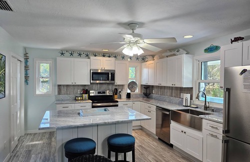 North Captiva Maison | Nouvellement rénové Island Pool Home Août spécial 1500 $ / semaine