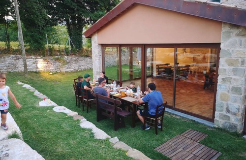 Montegrimano Maison | Newly renovated Italian villa with external hot tub and heated swimming pool