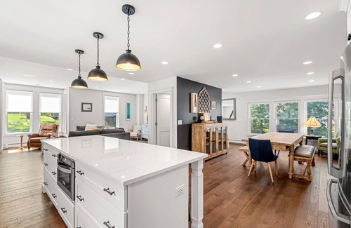 Gloucester Maison | Newly Renovated Luxury 5BR Home + Office, Walk to Beach & Town