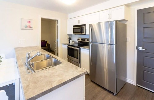 Saint John Copropriété | Newly Renovated Modern Condo Near Hospital, UNB Patio & Parking Coffee