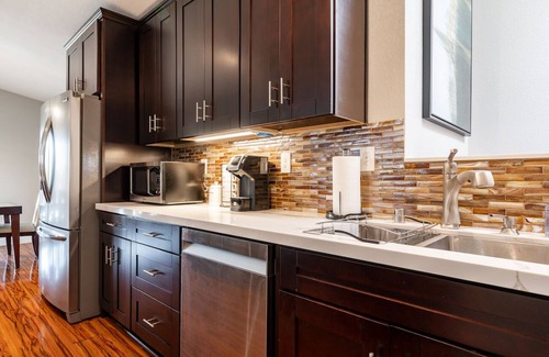 Clairemont Maison | Newly Renovated Modern Home w/ Pool, Jacuzzi, Pool Table - Close to All