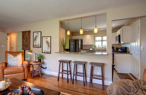 Skaneateles Maison | Newly renovated pet friendly Ranch near downtown Skaneateles!