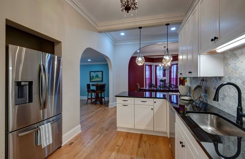 Skaneateles Maison | Newly renovated pet friendly 5-bedroom property! Walk to village!