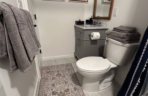 Stony Brook Maison | Newly renovated Private bedroom near Stony Brook University