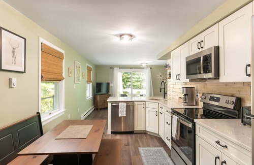 Conway Maison | Newly Renovated Private Home-minutes from Outlets and Skiing