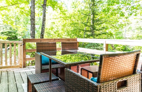 Conway Maison | Newly Renovated Private Home-minutes from Outlets and Skiing