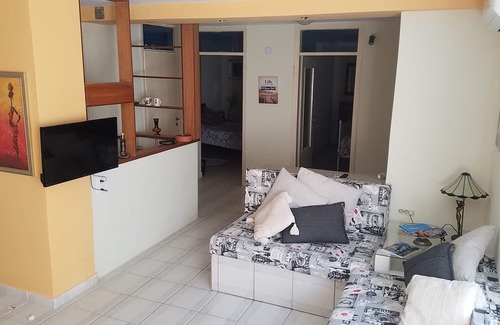 Koum Kapi Appartement | Récemment rénové, calme et spacieux, 30 secondes à pied de la plage, 7 min de la vieille ville