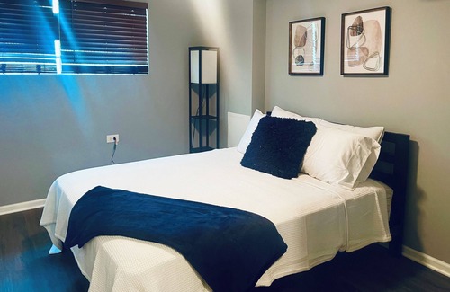 Chatham Appartement | Newly Renovated Southside Gem