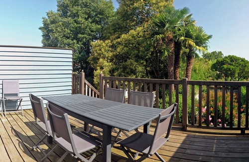 Bergerac Maison | Charmante maison de ville, proche centre avec jardin & piscine. Récemment rénové