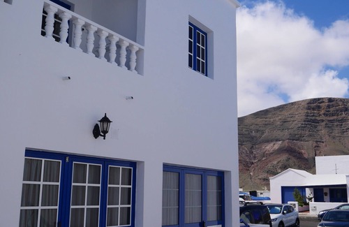 Orzola Appartement | Maison de pêcheur traditionnelle récemment rénovée avec 2 appartements séparés à 100 mètres de la mer