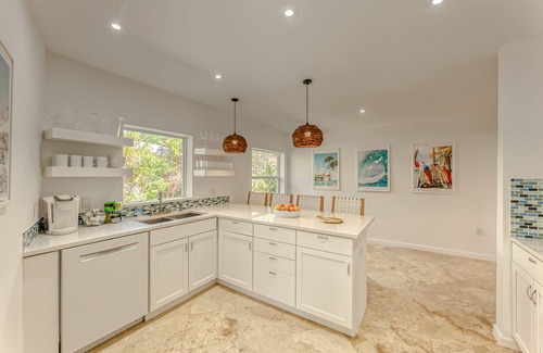 Dolphin Isles Maison | Newly Renovated Beach House w Heated Pool, 4 BR, 3 BA
