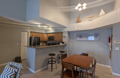 Villages of Palm Beach Lakes Copropriété | Récemment rénové 2 chambres / 2 salles de bain West Palm Beach Condo