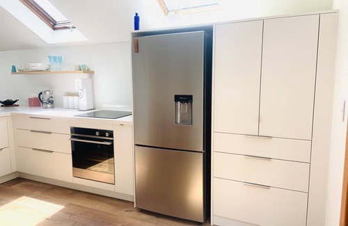 Stepneyville Appartement | Newly renovated waterfront apartment with stunning views of Nelson Harbour