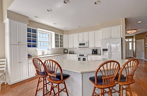 Ocean View Maison | Newly Updated 7 bedroom home located in the Bear Trap Dunes Community. Sleeps 20. Excellent Amenities! WIFI, Community Pool, Shuttle to the Beach, Tennis, and more!