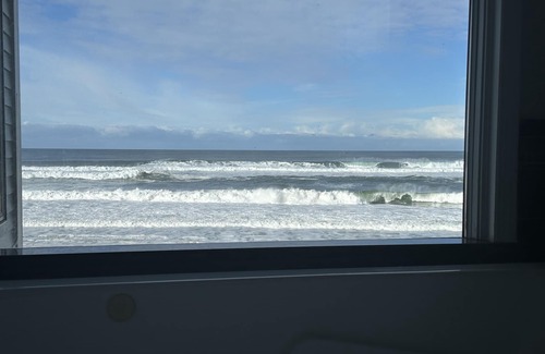 Gleneden Beach Maison | Newly Updated Salishan Oceanfront Oregon 30 Day Summer Rental