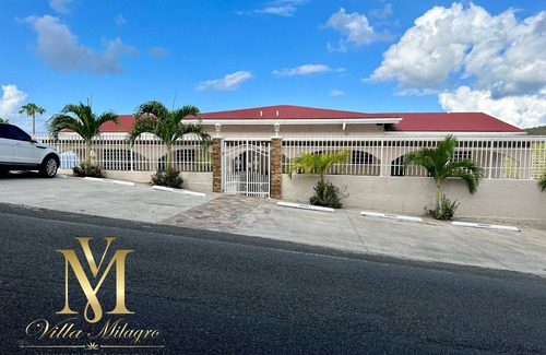 Estate Santa Maria Villa | Tout neuf! Villa de luxe Milagro, vue sur la plage privée!