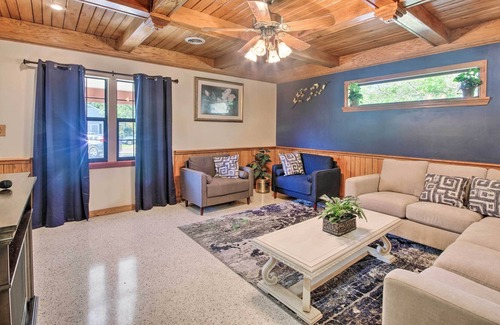 Newton Maison | Newton Home Away From Home in Rural Setting!