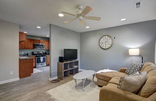 Gary Maison | NewVrbo Cozy Ranch Near Casino,Indiana Dunes,Hospitals,Refinery,Firepit,big yard
