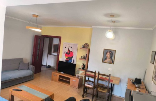 Tirana Appartement | Next Blloku Top 1-bedroom apartment with WiFi, AC in lovely Tirana