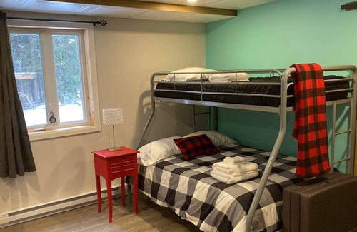 Notre-Dame-Des-Bois Maison | Next to Paradise