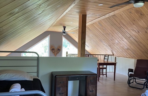 Notre-Dame-Des-Bois Maison | Next to Paradise