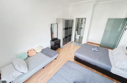 Taman Bukit Mewah Appartement | Next to Paradigm Mall Escape JB,3BR, Up to 10 Person,