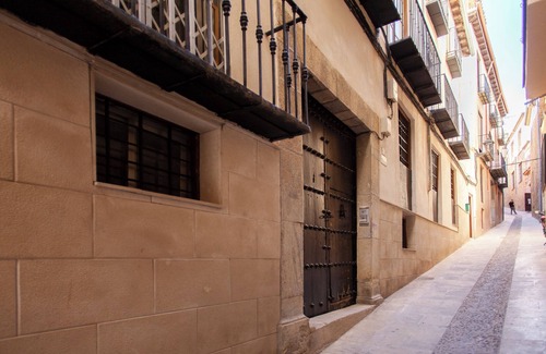 Jaen Appartement | Next to the Cathedral, in the historical center. Apartment ideal for families