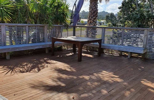Whangamata Maison | À côté du Whangamata Workingmans Club et du RSA