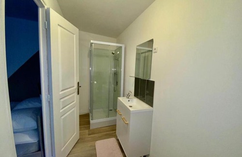 Roubaix Appartement | NG SuiteHome - Lille I Roubaix Centre I 89 - Netflix - Wifi
