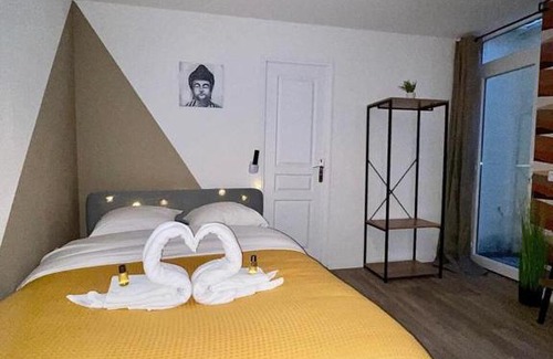 Roubaix Appartement | NG SuiteHome - Lille I Roubaix Centre I 89 - Netflix - Wifi