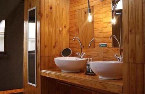 Hammanskraal Cabine | Ngata Safari Lodge