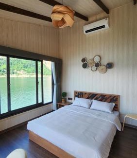 Da Bac Location De Bateaux | Nhà nổi Seaper Island