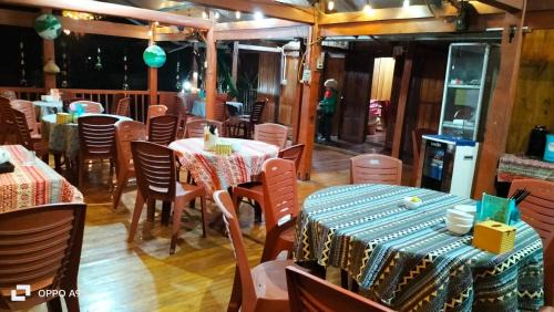 Nam Mau Lit Et Petit-Déjeuner | Nhà Nghỉ Minh Đức Homestay