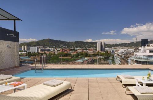 La Maternitat i Sant Ramon Hôtel | NH Barcelona Stadium