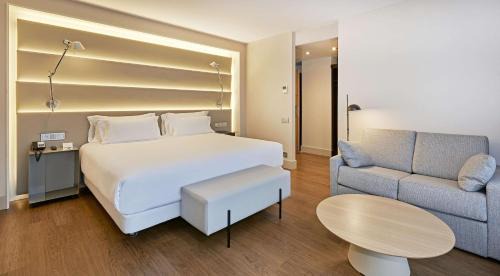 Les Corts Hôtel | NH Sants Barcelona