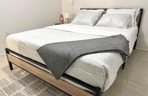 Thorold Maison | Niagara Family Getaway - Wi-Fi