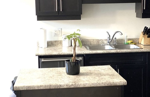 Thorold Maison | Niagara Sleeps 6 Cozy 3bed 3bath Near Falls