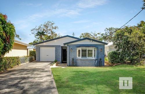 Summerland Point Maison | Niaroo Lakeside