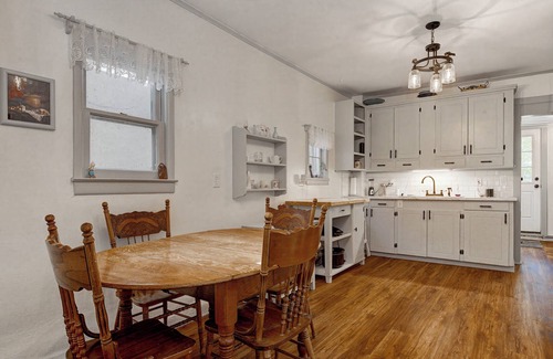Central Colorado Springs Maison | Nice 2-bedroom house in Colorado Springs