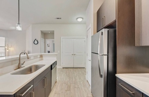 Dallas Appartement | Nice 2BR I Pool I Gym I Free Parking I Workspace