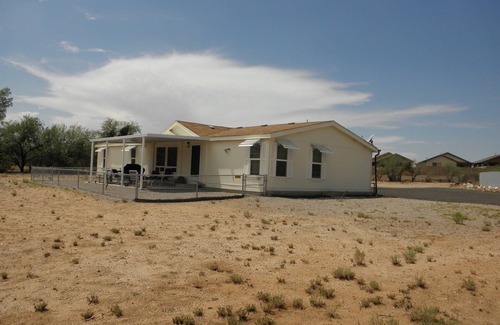 Black Horse Maison | Nice 3-bedroom Home with AC in Catalina