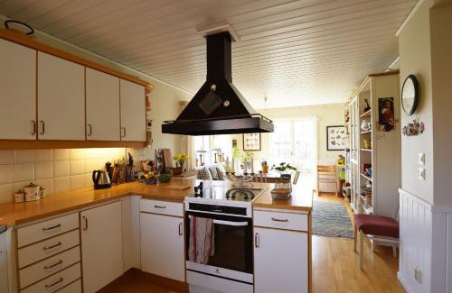 Vastra Frolunda Maison | Nice and comfortable villa at the historic Naset in the Gothenburg archipelago