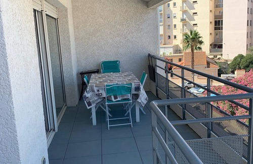 Mediterranee Appartement | Beau et grand T3 entièrement Climatisé, plein centre à 80 m de la plage
