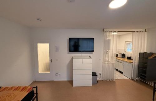 Weststadt Appartement | Nice and quiet studio apartment in a central location