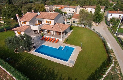 Bale Cabine | Villa luxueuse à Salambati avec piscine