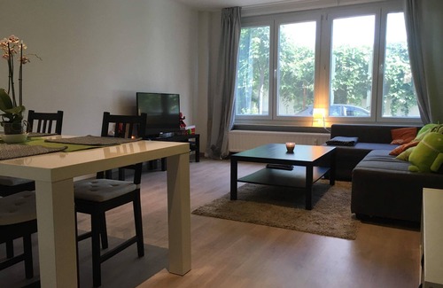 Dailly Appartement | Nice apartment with backyard close to city center
