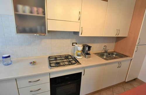 Ariano nel Polesine Maison | Joli appartement dans une maison de vacances avec climatisation, WIFI, piscine, TV, patio et parking