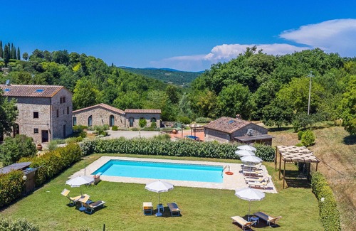 Collalto Maison | Appartement dans une maison de vacances avec WIFI, piscine privée, climatisation, TV, patio