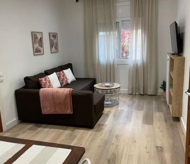 Cornella de Llobregat Appartement | Nice Apartment 2 Bedrooms Well Connected